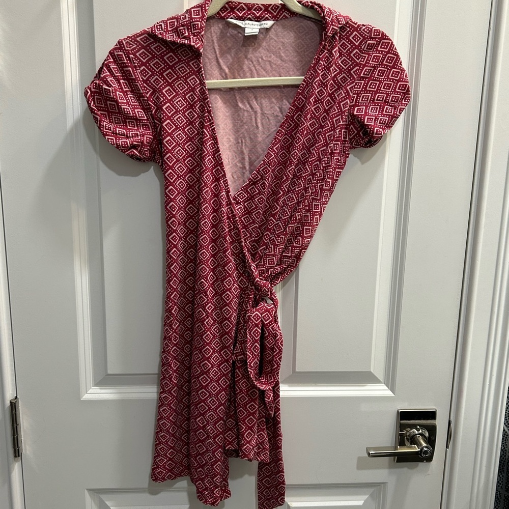 Diane Von Furstenberg Jilda Wrap Silk Dress Magenta Size 2